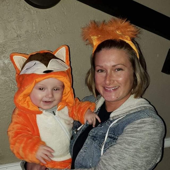 Meet your Posher, Crissy - Picture 2 of 3